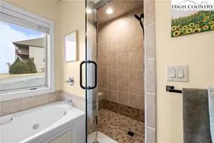 575 Craggy Pointe, Sugar Mountain, NC 28604 - Photo 24