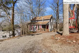 138 Henderson Gap Rd, Blowing Rock, NC 28605 - Photo 4