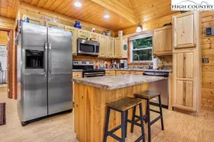 4271 Old Field Creek Rd, Grassy Creek, NC 28631 - Photo 14