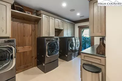 1600 Atria Lane, Newland, NC 28657 - Photo 32