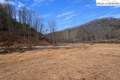 13 Water Sound Drive, Elk Park, NC 28622 - Photo 2