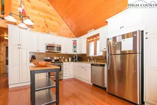 994 E Laurel Circle, Deep Gap, NC 28618 - Photo 14