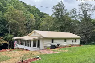 321 Skin Camp Creek Rd, Todd, NC 28684 - Photo 18