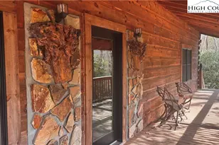 1694 Humpback Mountain Rd, Spruce Pine, NC 28777 - Photo 8