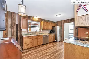 91 Red Oak, Newland, NC 28657 - Photo 22