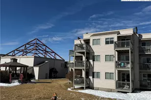 301 Pinnacle Inn Rd, Beech Mountain, NC 28604 - Photo 2