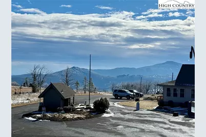 301 Pinnacle Inn Road #4303, Beech Mountain, NC 28604 - Photo 1