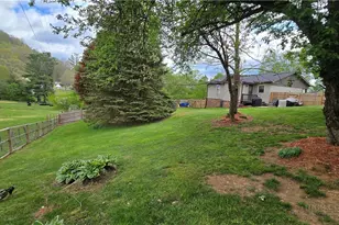 125 Benfield Dr, Jefferson, NC 28640 - Photo 36