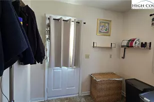 125 Benfield Dr, Jefferson, NC 28640 - Photo 10