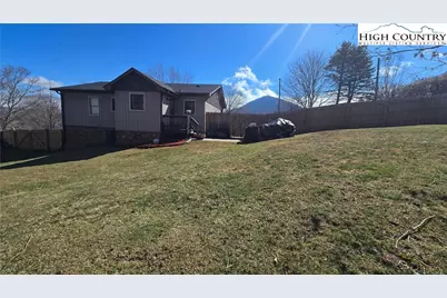 125 Benfield Drive, Jefferson, NC 28640 - Photo 4