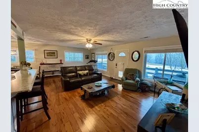 85 Crestwood Circle, Newland, NC 28657 - Photo 8