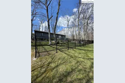 85 Crestwood Circle, Newland, NC 28657 - Photo 24