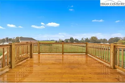 130 Oak Pointe Lane, Wilkesboro, NC 28697 - Photo 6