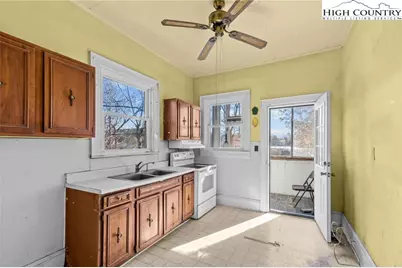 1011 Ashe Avenue, Lenoir, NC 28645 - Photo 18