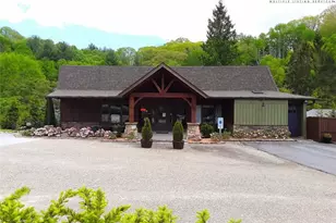 444 S Beech Mountain Pkwy, Banner Elk, NC 28604 - Photo 2