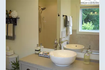 444 S Beech Mountain Parkway, Banner Elk, NC 28604 - Photo 16