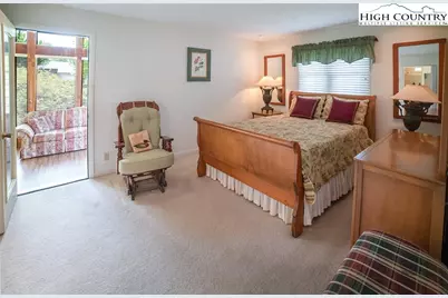 189 Old Nc 181, Newland, NC 28657 - Photo 24