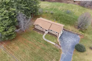 7143 Old US 421 S, Deep Gap, NC 28618 - Photo 36