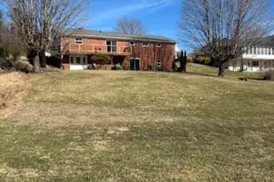 116 River Dr, Warrensville, NC 28693 - Photo 4