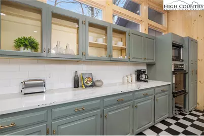 556/558 Thorncliff Drive, Banner Elk, NC 28604 - Photo 30