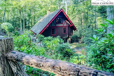 335 Cherry, Boone, NC 28607 - Photo 2