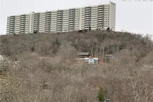 303 Sugar Top Dr, Sugar Mountain, NC 28604 - Photo 2