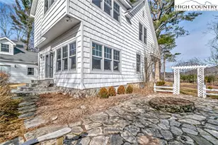 140 Library Ln, Banner Elk, NC 28604 - Photo 4