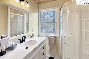 140 Library Ln, Banner Elk, NC 28604 - Photo 42