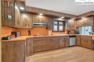 2718 Arden Dr, Lenoir, NC 28645 - Photo 14