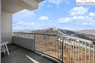 303 Sugar Top Dr, Sugar Mountain, NC 28604 - Photo 18