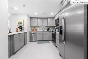 303 Sugar Top Dr, Sugar Mountain, NC 28604 - Photo 14