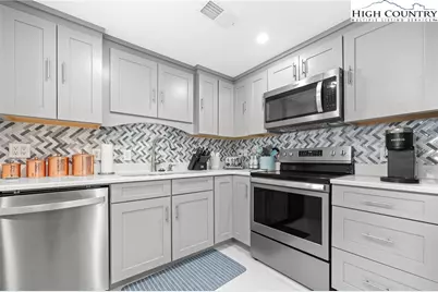 303 Sugar Top Drive #2903, Sugar Mountain, NC 28604 - Photo 16