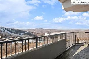 303 Sugar Top Dr, Sugar Mountain, NC 28604 - Photo 20