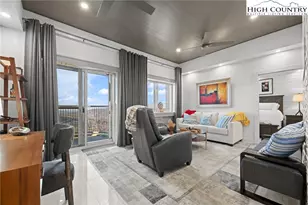 303 Sugar Top Dr, Sugar Mountain, NC 28604 - Photo 4