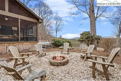 560 Falcon Ridge Drive, West Jefferson, NC 28694 - Photo 2