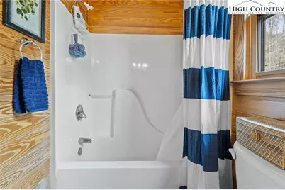 560 Falcon Ridge Drive, West Jefferson, NC 28694 - Photo 28