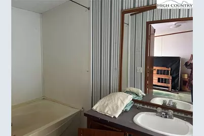 223 Poplar Lane, Lansing, NC 28643 - Photo 6