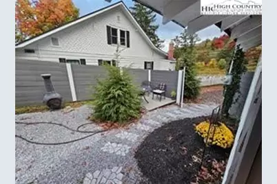 494 Cranberry Street, Newland, NC 28657 - Photo 10