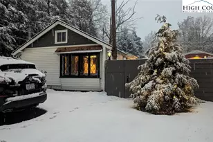 494 Cranberry St, Newland, NC 28657 - Photo 2