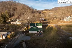 121 & 150 Johns Ln, Zionville, NC 28698 - Photo 22