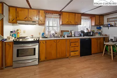 121 & 150 Johns Lane, Zionville, NC 28698 - Photo 28