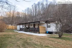 121 & 150 Johns Ln, Zionville, NC 28698 - Photo 14