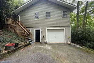 61 River Loop, Newland, NC 28657 - Photo 4