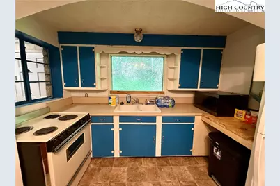 1641 N Hwy 421, Boone, NC 28607 - Photo 10