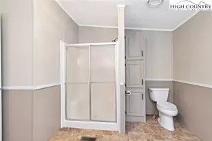 160 Disney Ln, Newland, NC 28657 - Photo 26