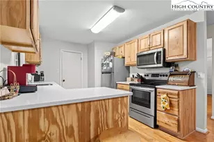 366 Dove Cir, Boone, NC 28607 - Photo 12