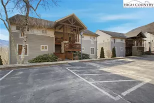 157 Hawks Peak Ln, Banner Elk, NC 28604 - Photo 2