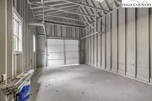 277 Woodland Ln, Blowing Rock, NC 28605 - Photo 32