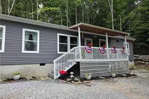 211 Wild Daisy Ln, Beech Mountain, NC 28604 - Photo 2