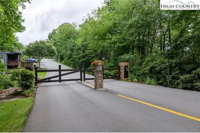 660 Ridge Haven Parkway #660, Banner Elk, NC 28604 - Photo 18